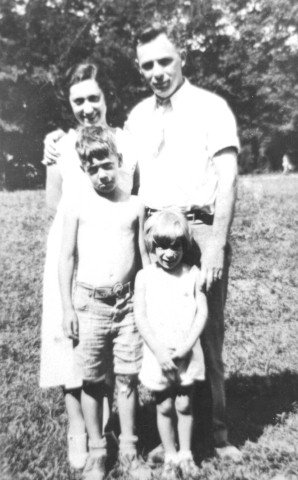 Louis Cohen and Family.jpg